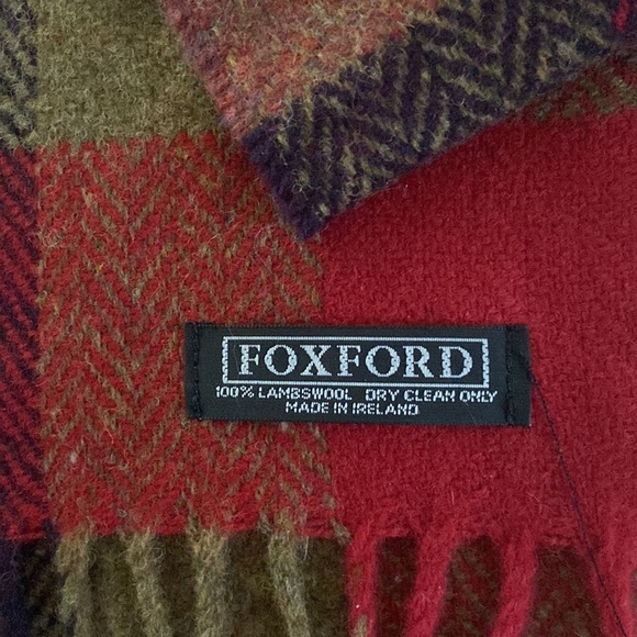 Foxford 100% lambswool scarf(made in Ireland)do not by for trade - Picture 3 of 4